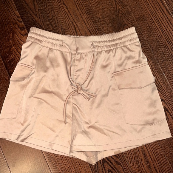 Women’s Cargo Shorts | Zara | Size XS | Tan - Picture 1 of 3